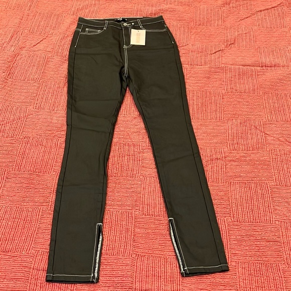 Missguided size 6 women’s Black Skinny Jeans look leggings - Picture 1 of 16
